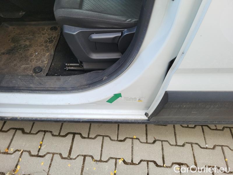  Peugeot  RIFTER   (06.2018->)  1.5BHDi 130 Allure #16