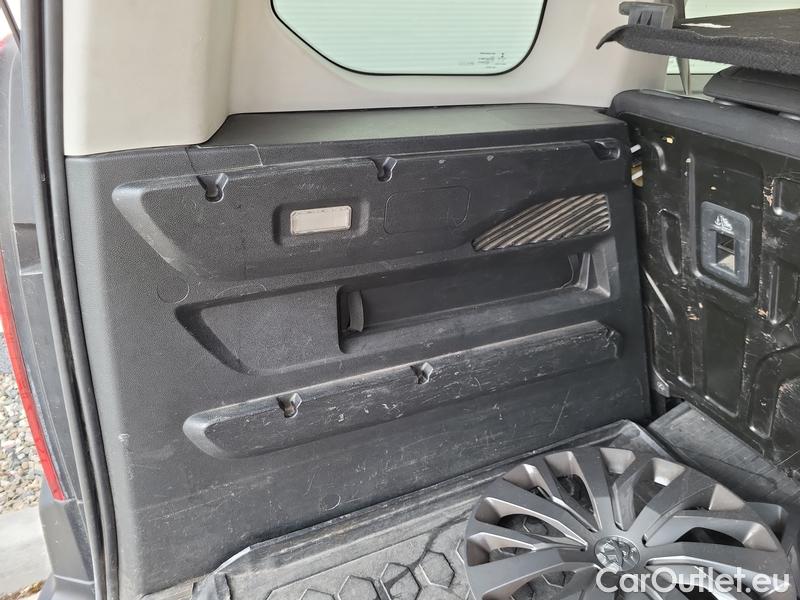  Peugeot  RIFTER   (06.2018->)  1.5BHDi 130 Allure #25