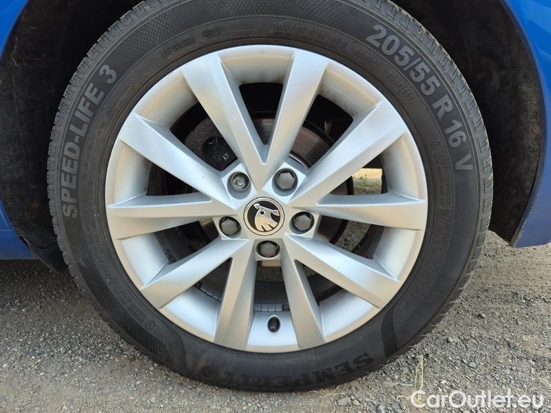  Skoda  Octavia  Lim.  (5E3)(03.2017->)  1.0TSI 85 Ambition #8