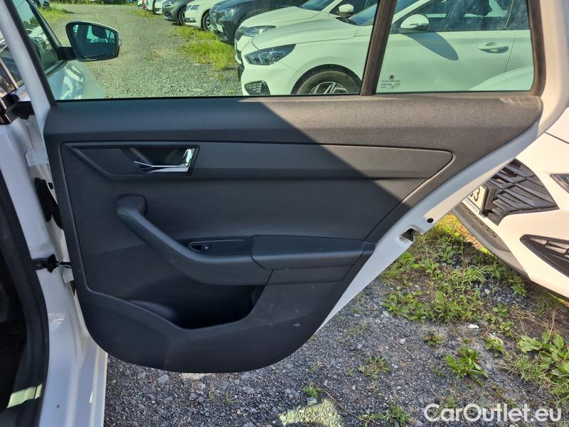  Skoda  Fabia  Combi (2015) Com.1.0TSI 70 Ambition 5d #27