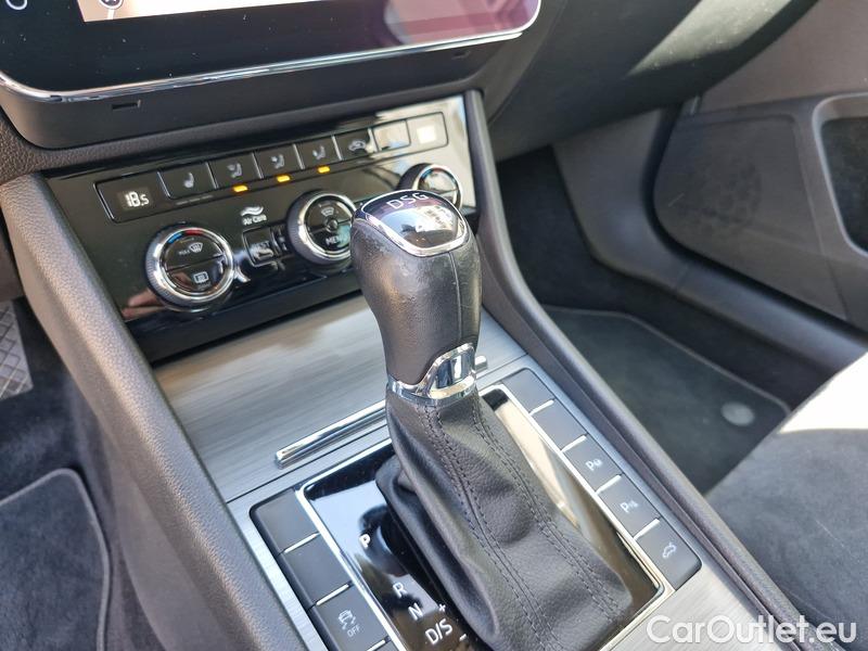  Skoda  Superb  (3V3)(2015) Supe.2.0TDI 147 Style 4x4 Aut #18