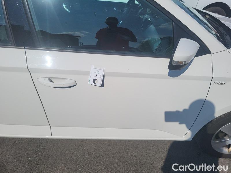  Skoda  Fabia  Combi (2015)  Com.1.0TSI 70 Ambition #27