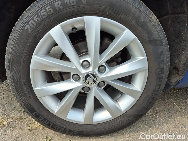  Skoda  Octavia  Lim.  (5E3)(03.2017->)  1.0TSI 85 Ambition #20