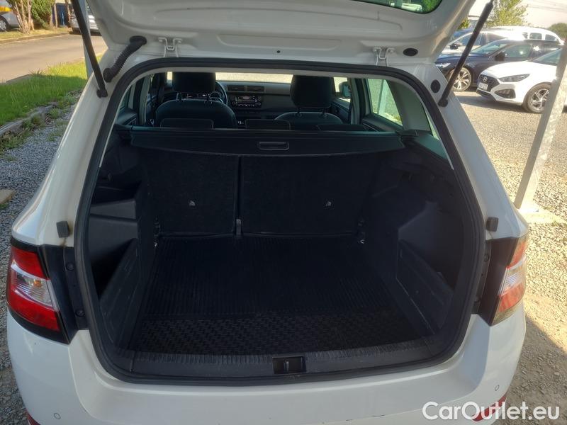  Skoda  Fabia  Combi (2015) Com.1.0TSI 70 Ambition 5d #24