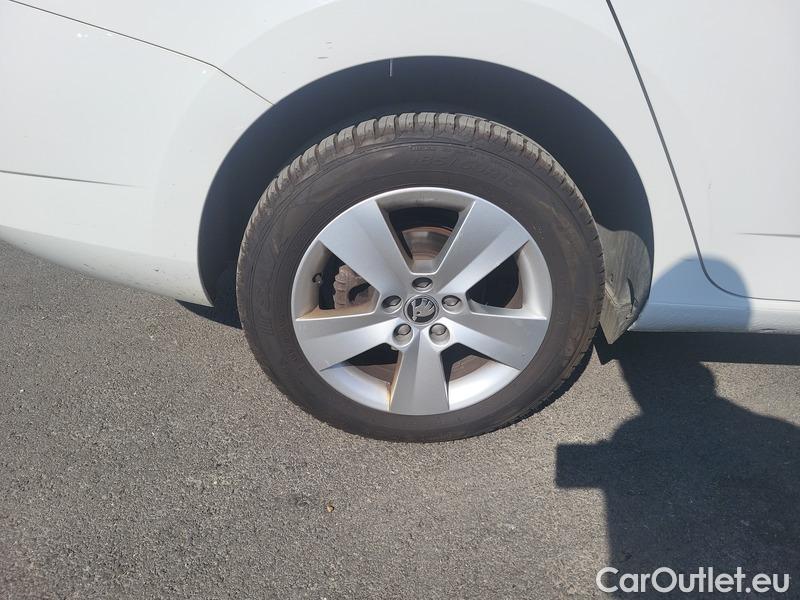  Skoda  Fabia  Combi (2015)  Com.1.0TSI 70 Ambition #18