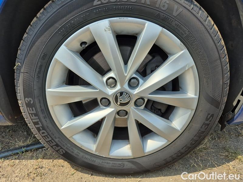  Skoda  Octavia  Lim.  (5E3)(03.2017->)  1.0TSI 85 Ambition #24