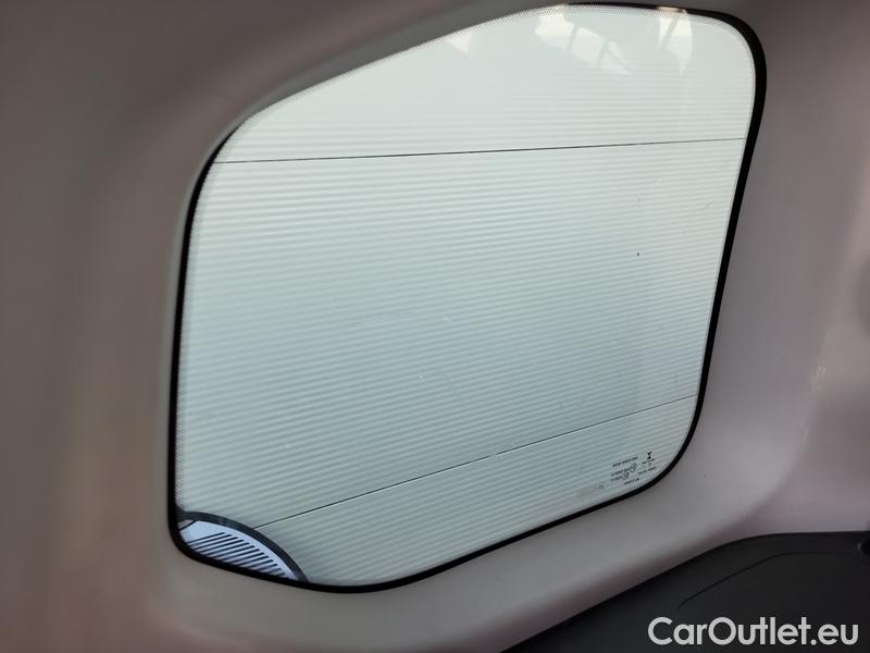  Peugeot  RIFTER   (06.2018->)  1.5BHDi 130 Allure #29