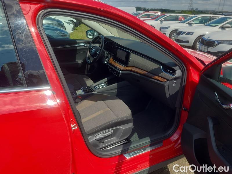  Skoda  Octavia  Combi (NX3)(2020) Oct.C. 2.0TDI 147 Scout 4x4 AT #18