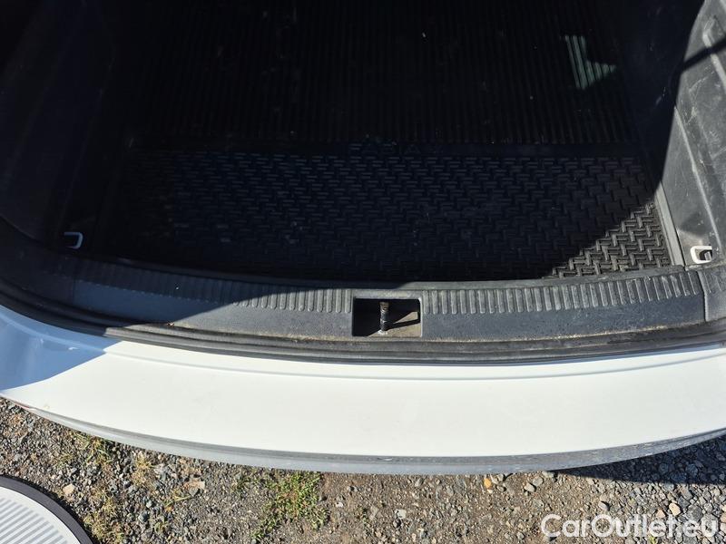  Skoda  Fabia  Combi (2015) Com.1.0TSI 70 Ambition 5d #21