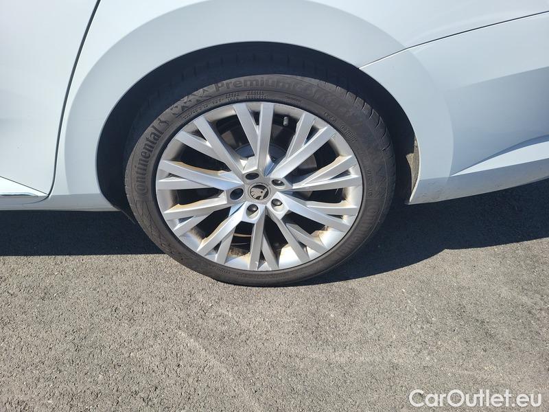  Skoda  Superb  (3V3)(2015) Supe.FL2.0TDI 110 L&K AT #9