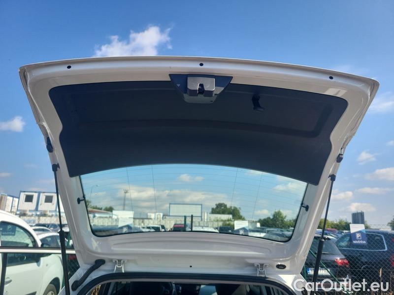  Skoda  Fabia  Combi (2015)  Com.1.0TSI 70 Ambition #14
