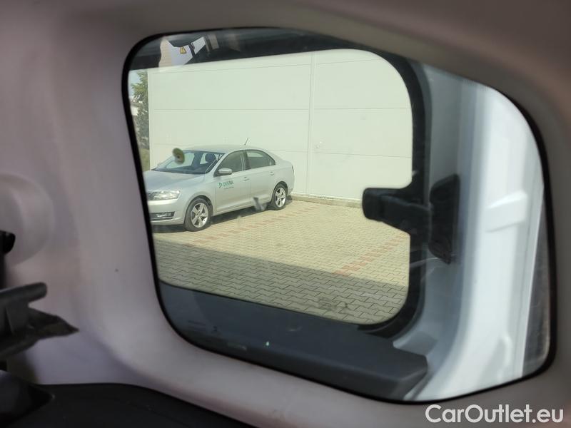  Peugeot  RIFTER   (06.2018->)  1.5BHDi 130 Allure #30