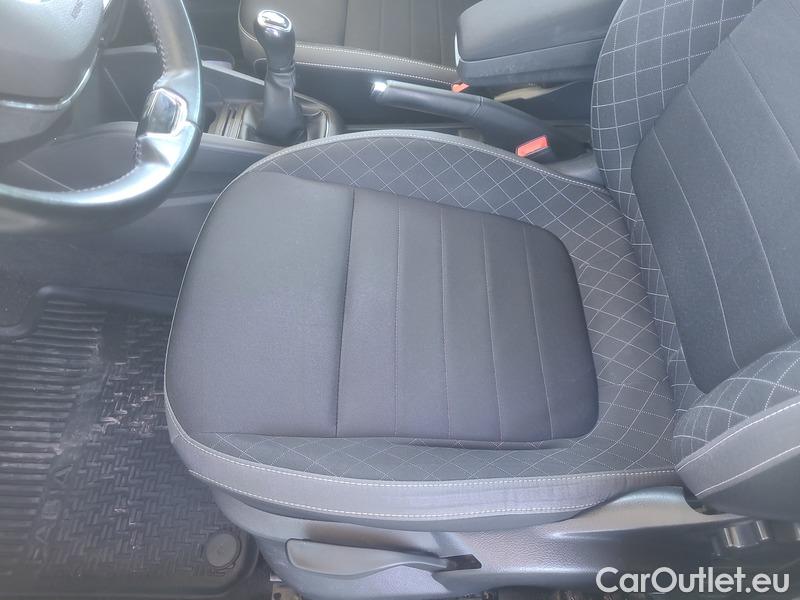  Skoda  Fabia  Combi (2015) Com.1.0TSI 70 Ambition 5d #9