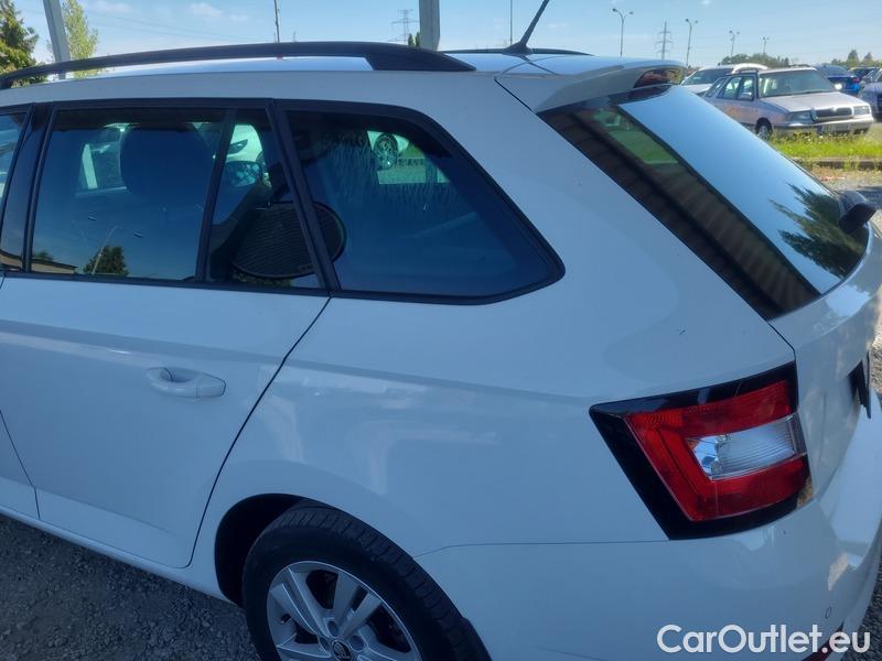  Skoda  Fabia  Combi (2015) Com.1.0TSI 70 Ambition 5d #29