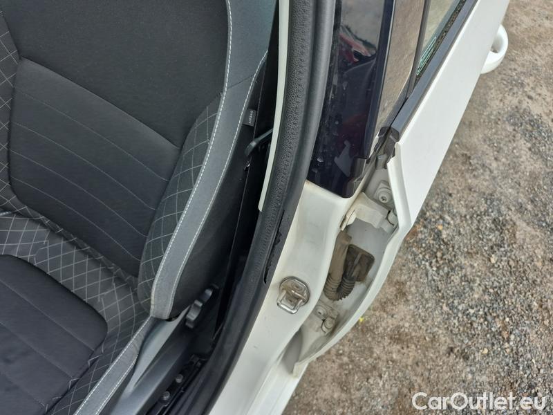  Skoda  Fabia  Combi (2015)  Com.1.0TSI 70 Ambition #12