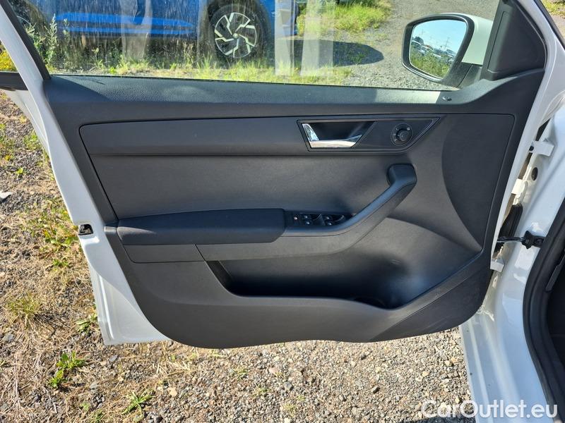  Skoda  Fabia  Combi (2015) Com.1.0TSI 70 Ambition 5d #6