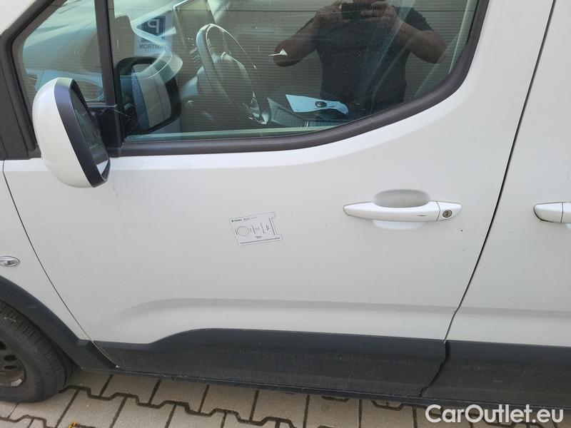  Peugeot  RIFTER   (06.2018->)  1.5BHDi 130 Allure #6