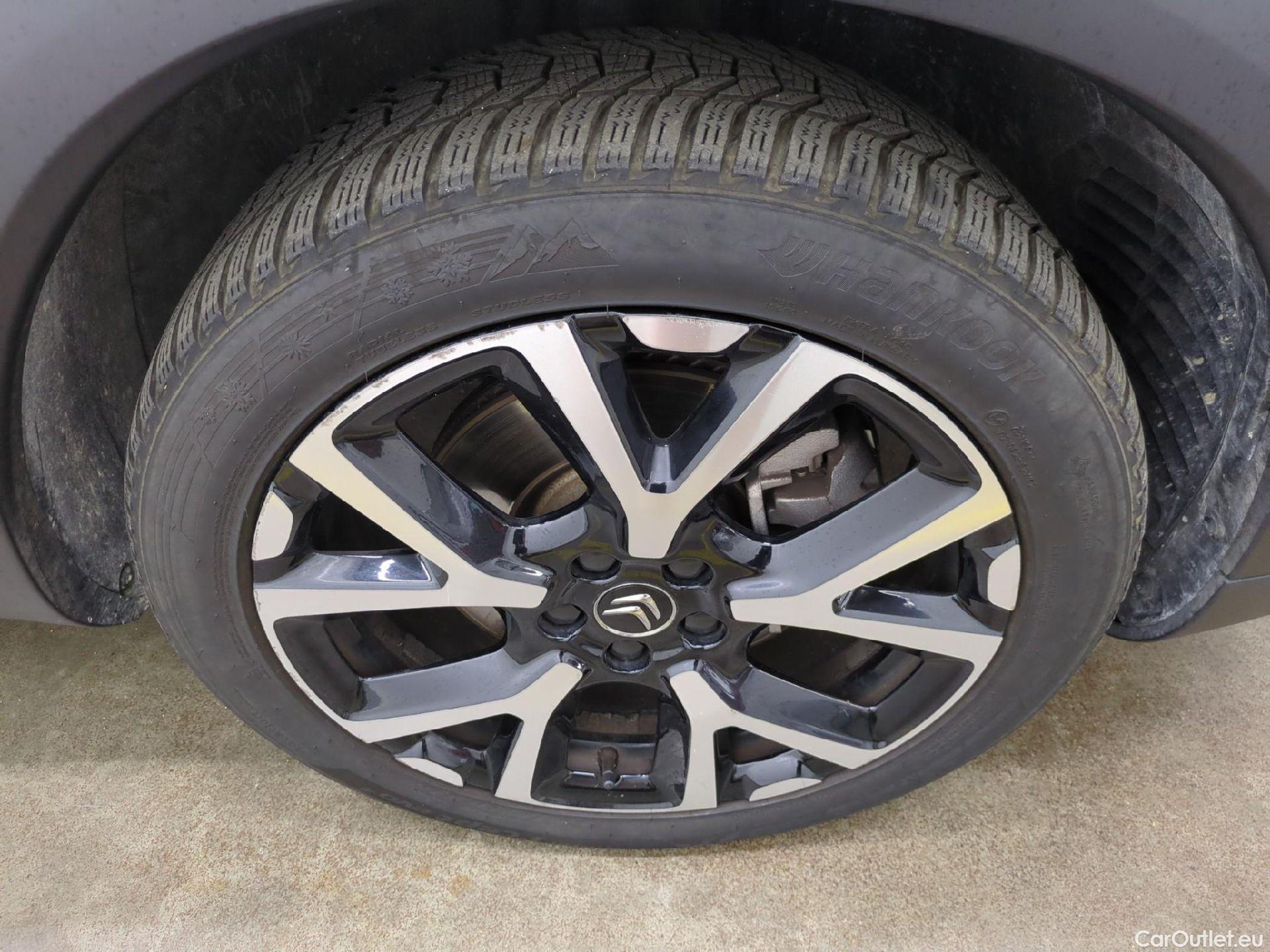  Citroen  C5 Aircross CITROEN  / 2018 / 5P / SUV Hybrid 225 ë-EAT8 Shine Pack #9
