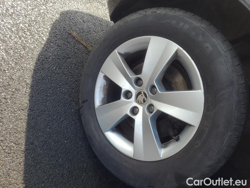  Skoda  Superb  Combi (3T5)(2010) Sup.C.FL2.0TDI 110 Ambition AT #17