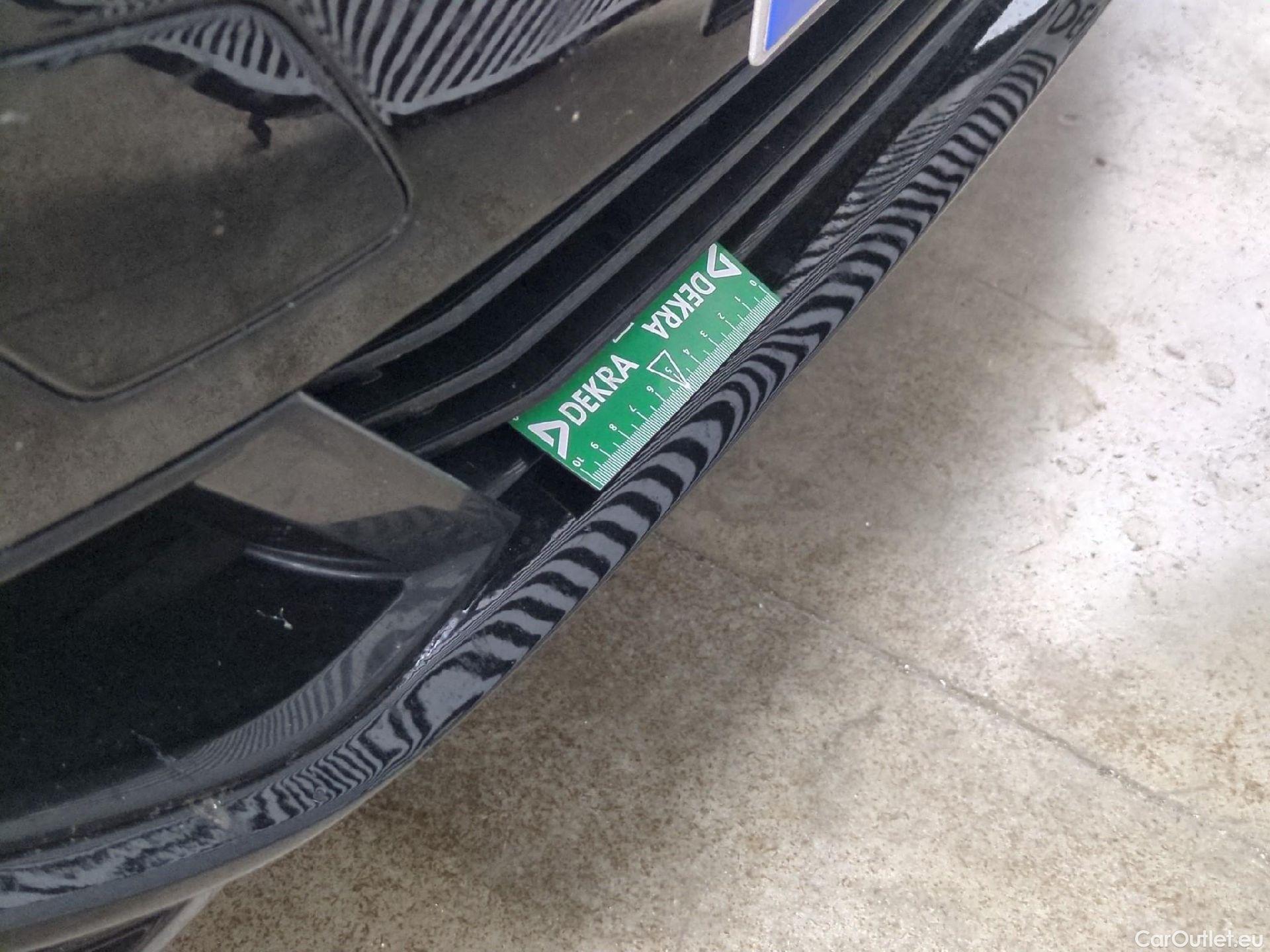  Bmw  Serie 3 BMW Série 3 Touring / 2022 / 5P / Break 320e 204ch Business Design BVA8 Hybride #25