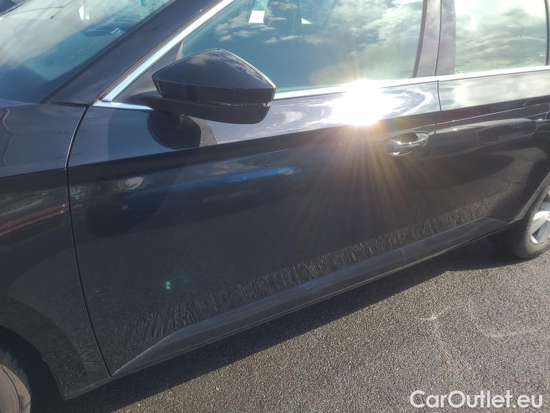  Skoda  Superb  Combi (3T5)(2010) Sup.C.FL2.0TDI 110 Ambition AT #3