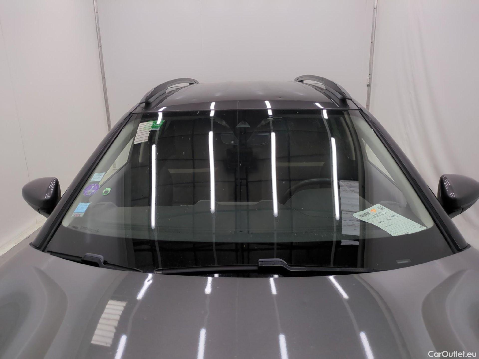  Citroen  C5 Aircross CITROEN  / 2018 / 5P / SUV Hybrid 225 ë-EAT8 Shine Pack #26