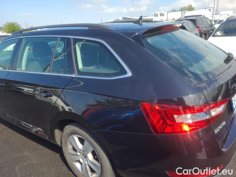  Skoda  Superb  Combi (3T5)(2010) Sup.C.FL2.0TDI 110 Ambition AT #10
