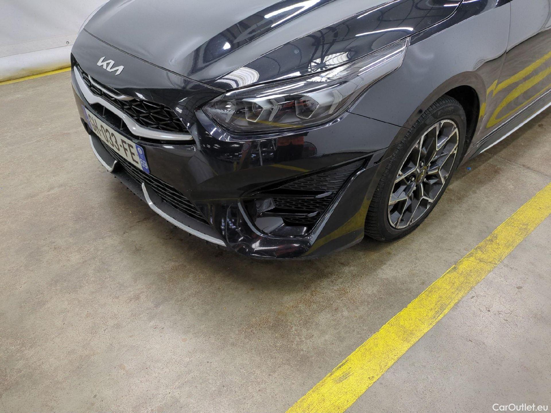  KIA  Cee'd KIA ProCeed / 2021 / 5P / Break 1.5 T-GDI 160 ISG GT LINE PREMIUM DCT7 #34