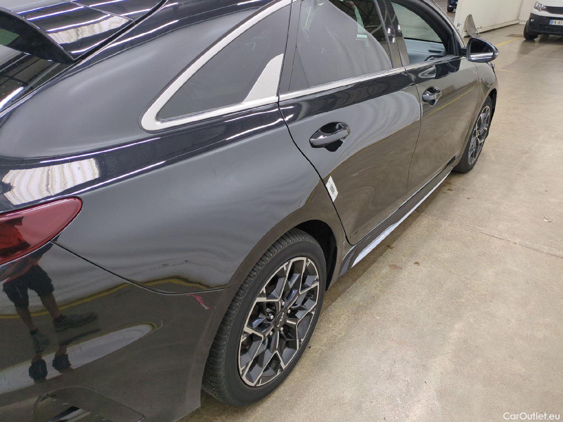  KIA  Cee'd KIA ProCeed / 2021 / 5P / Break 1.5 T-GDI 160 ISG GT LINE PREMIUM DCT7 #53