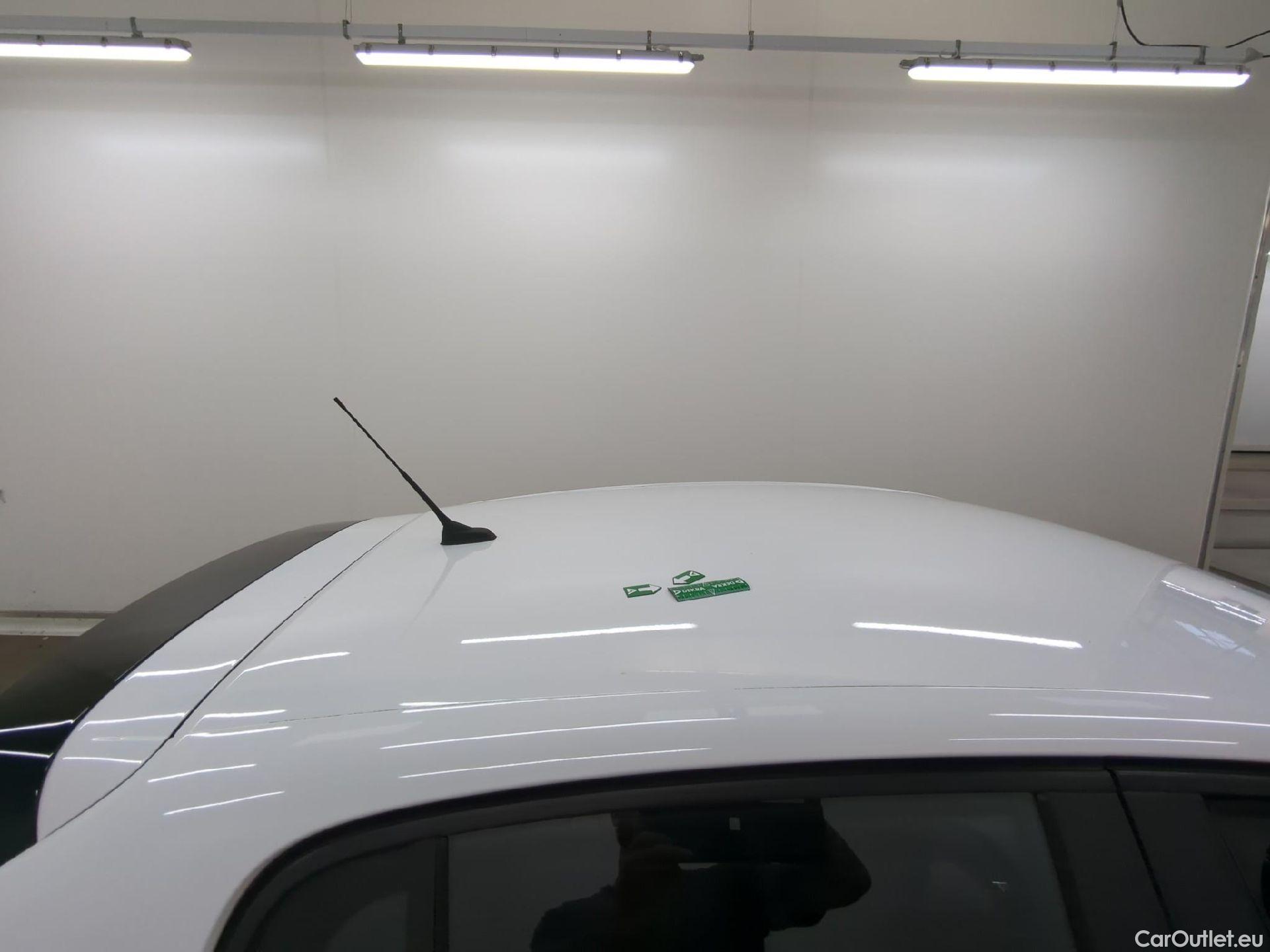  Peugeot  208  (e-) Active Pack 50kWh BVA #34