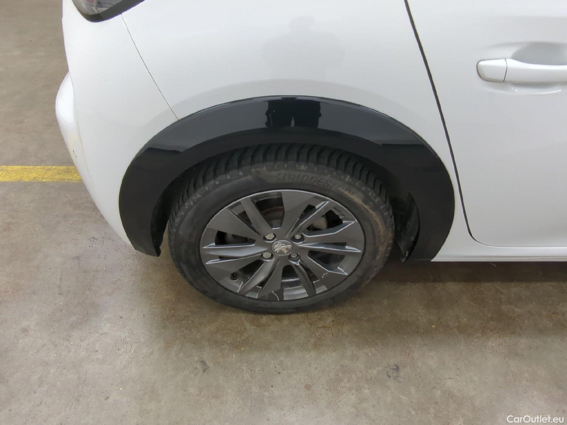  Peugeot  208  (e-) Active Pack 50kWh BVA #17