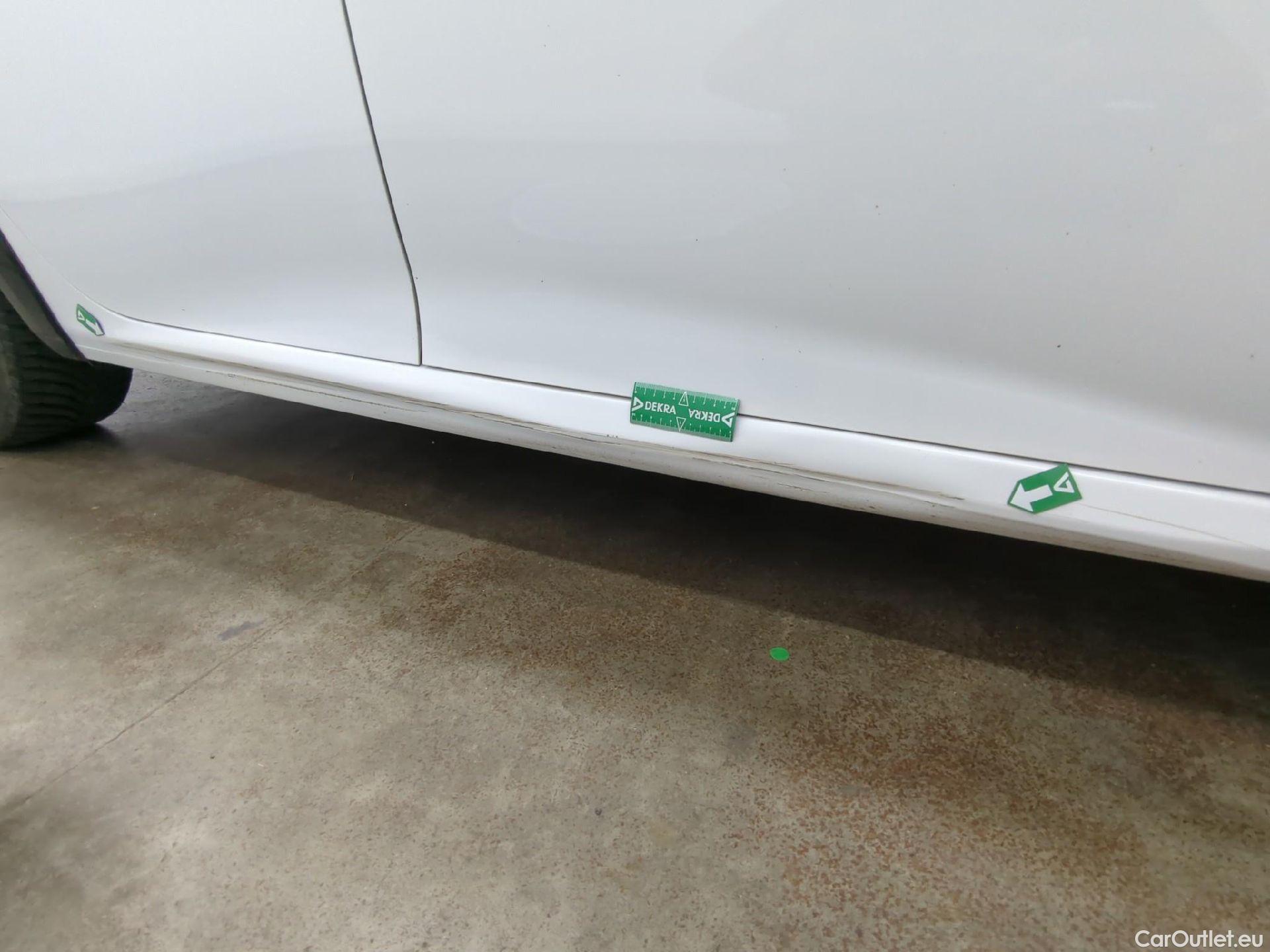  Peugeot  208  (e-) Active Pack 50kWh BVA #26