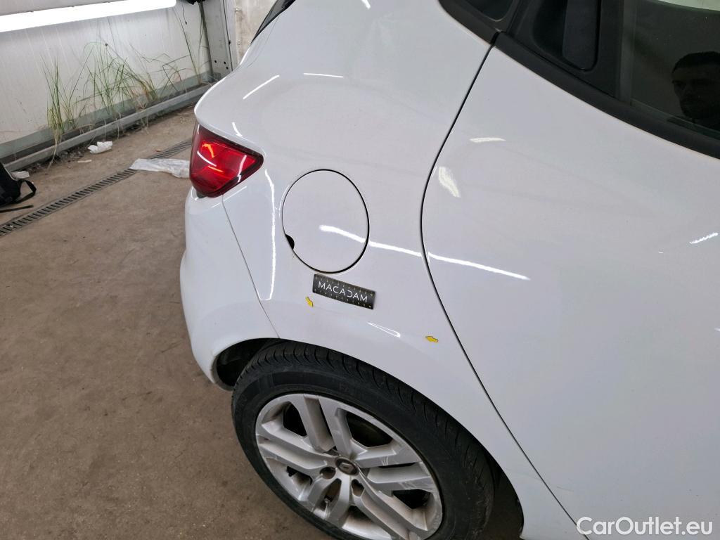  Renault  Clio  IV Business Eco2 1.5 dCi #4