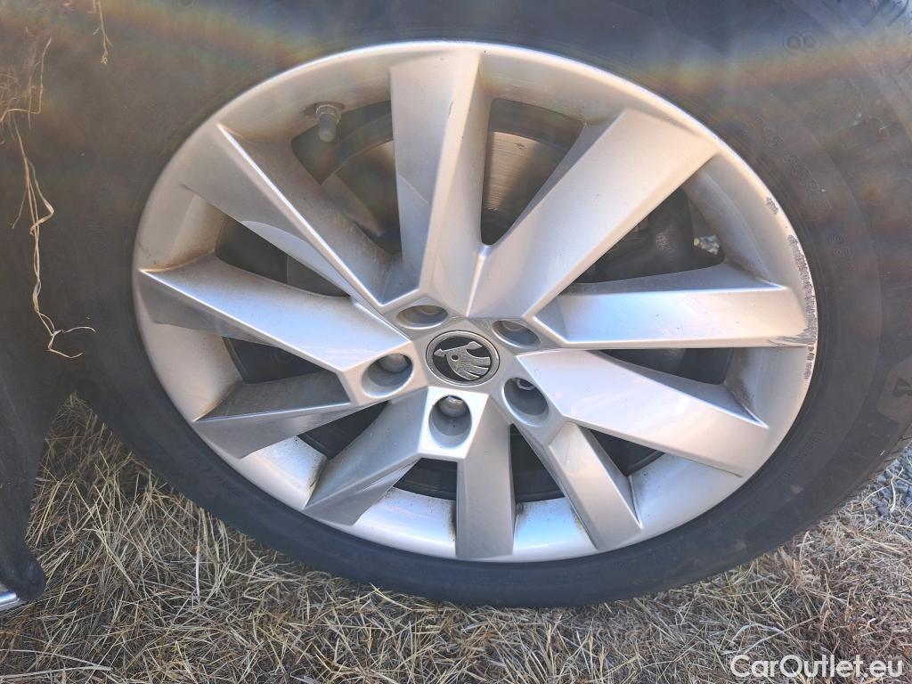  Skoda  Superb  Break Business 2.0 TDI 150CV BVA7 E6d #20
