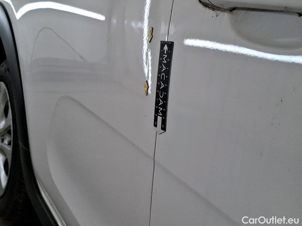  Citroen  C3  Société Feel Nav 1.5 BlueHDI 100CV BVM5 E6dT #9