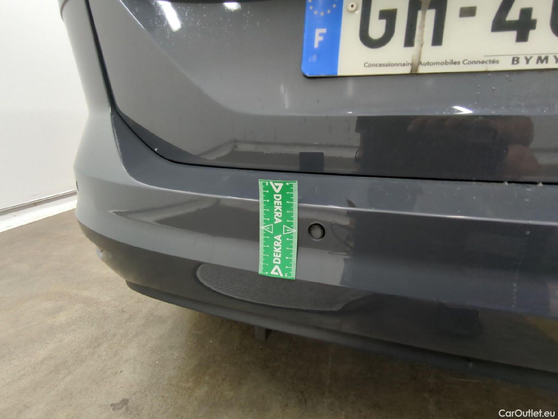  Volkswagen  Touran  Lounge Business BMT/Start-Stopp 2.0 TDI 120CV BVM6 E6d #4
