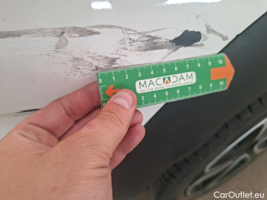  Citroen  C4 Cactus  Feel Nav Société 1.5 BlueHDi 100CV BVM6 E6d #4