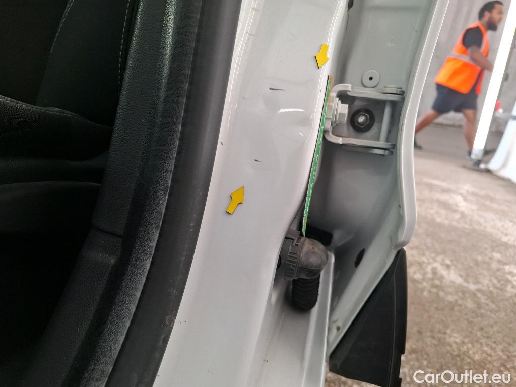  Renault  Clio RENAULT  Société / 2016 / 5P / Berline Air Medianav dCi 75 #4