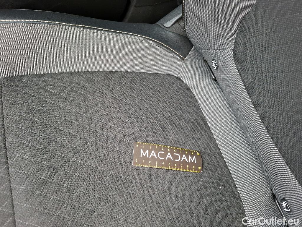  Opel   Grandland X Grandland X Elegance Business 1.5 130CV BVA8 E6d #31