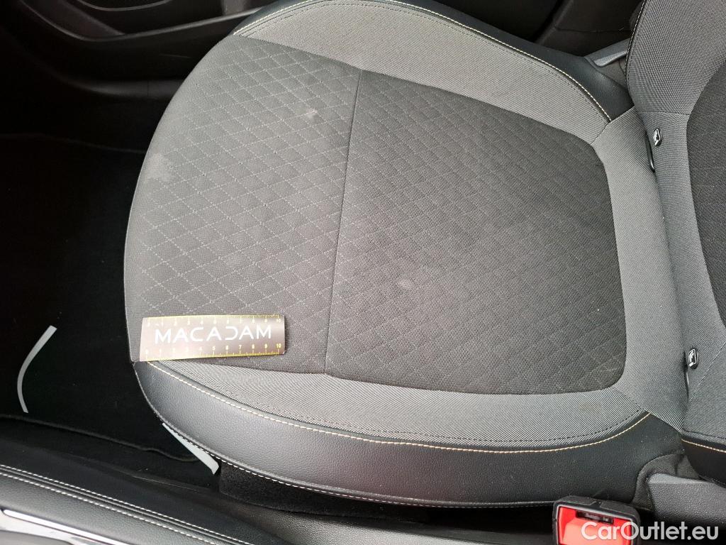  Opel   Grandland X Grandland X Elegance Business 1.5 130CV BVA8 E6d #30