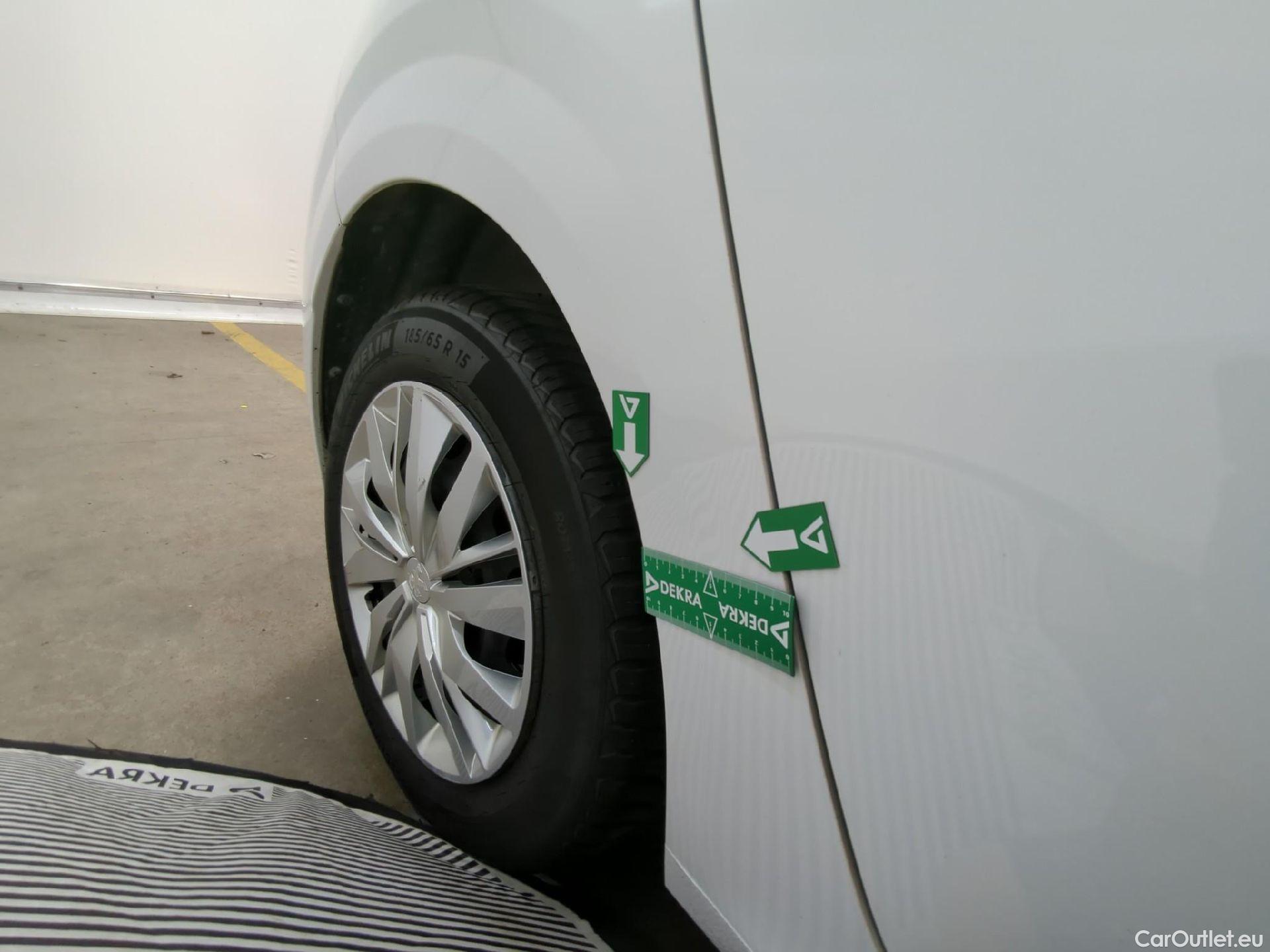 Peugeot  208  Premium 1.2 PureTech 75CV BVM5 E6d #7