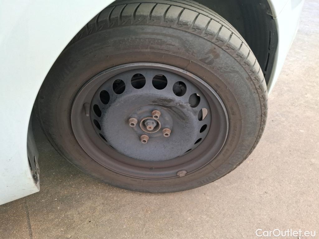  Renault  Clio  IV Air 1.5 dCi 75CV BVM5 E6 #48