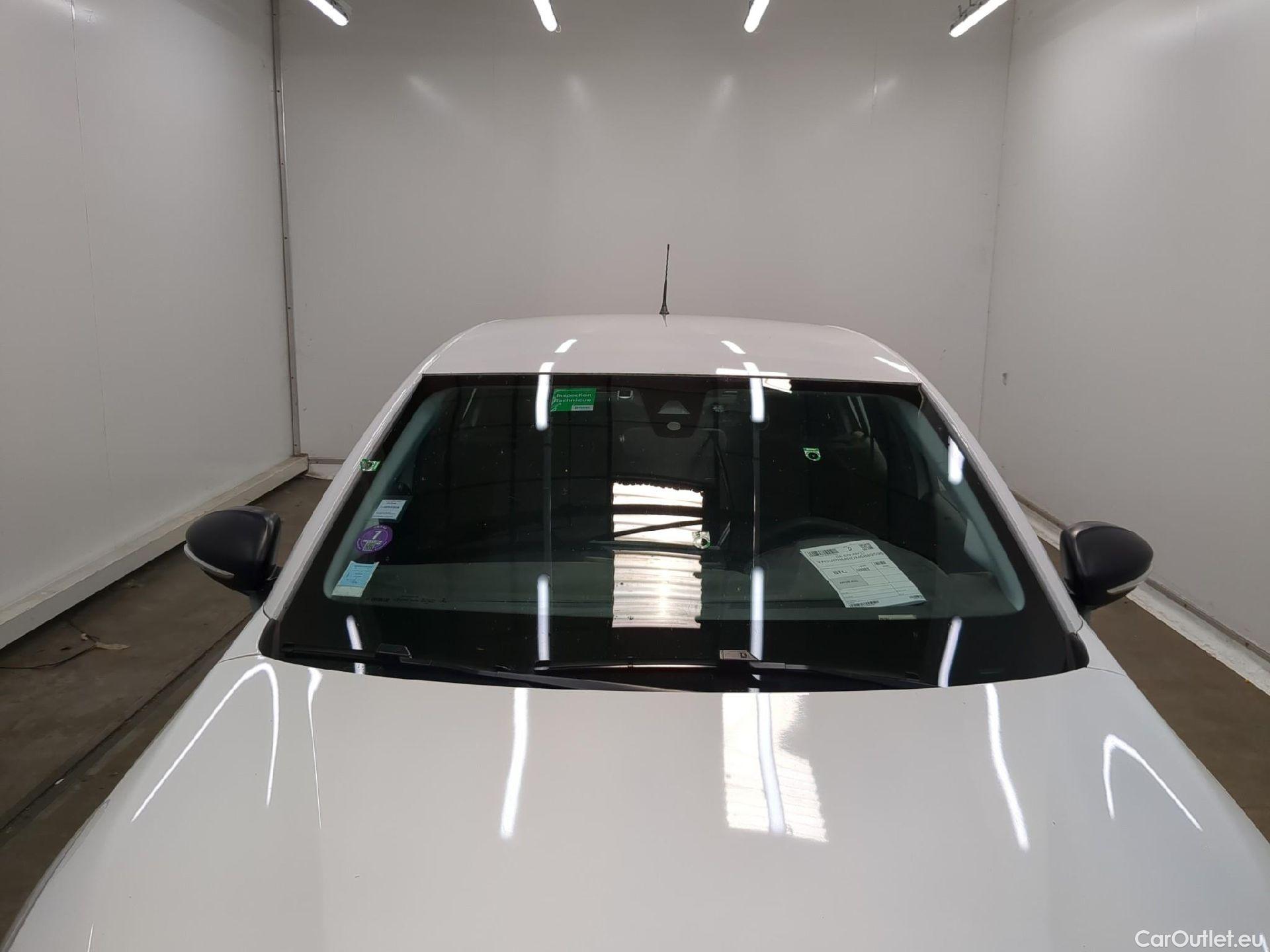  Peugeot  208  Premium 1.2 PureTech 75CV BVM5 E6d #11
