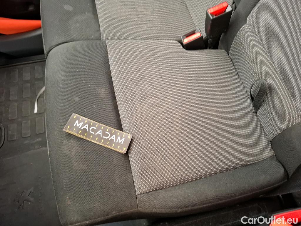  Peugeot  Expert  Fourgon Asphalt Standard 2.0 HDi 145CV BVM6 E6d #47
