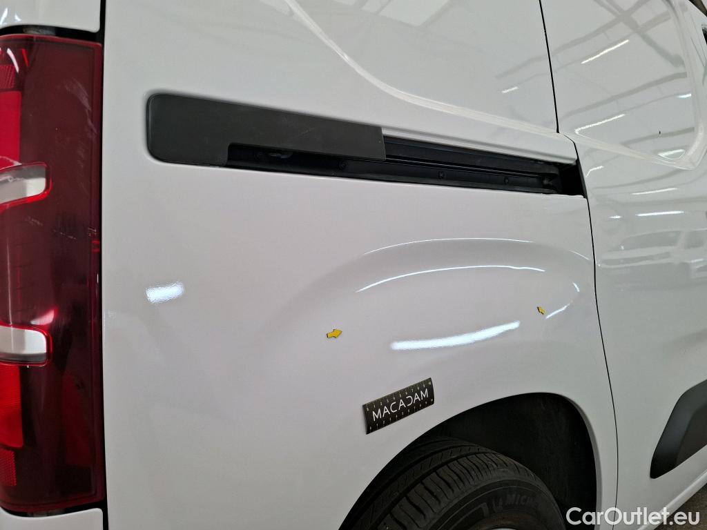 Peugeot  Partner PEUGEOT  / 2018 / 4P / Fourgonnette BHDI 130 S&S EAT8 650KG STAND ASPHALT #1
