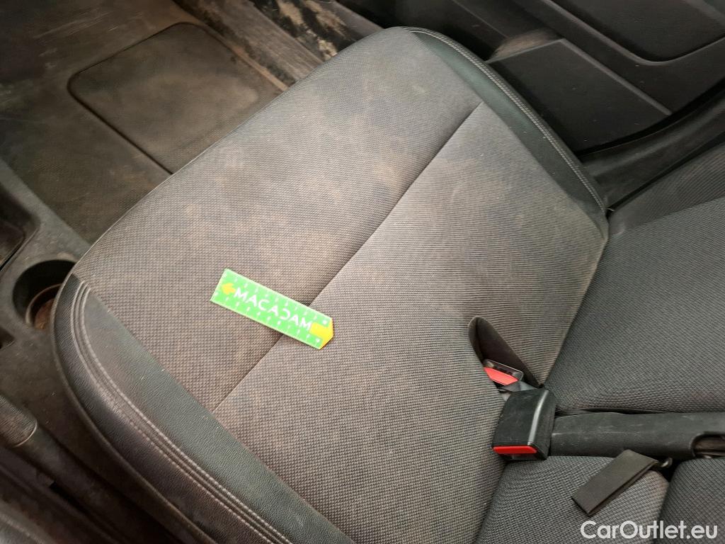  Renault  Kangoo RENAULT  2021 4P Fourgonnette GD CONFORT BLUE DCI 95 #40