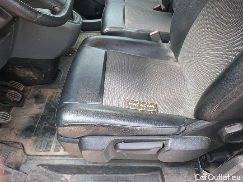  Peugeot  Expert  Fourgon Premium Compact 1.5 HDi 120CV BVM6 E6dT #9