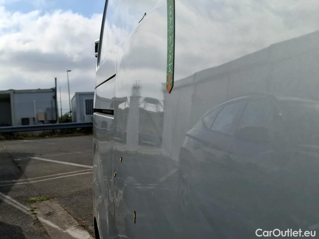  Peugeot  Expert  Fourgon Asphalt L2 2.0 HDi 120CV BVM6 E6dT #19