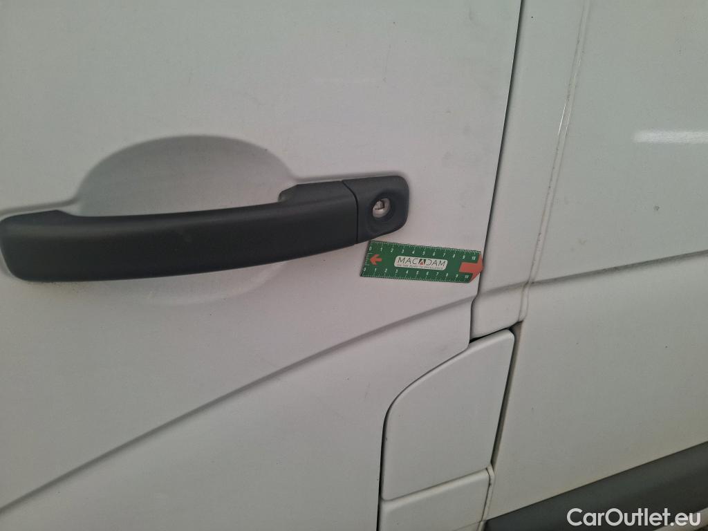  Renault  Master RENAULT  VU 4p Fourgon FG GCf Trac F3500 L3H2 Energy dCi 145 E6 #77