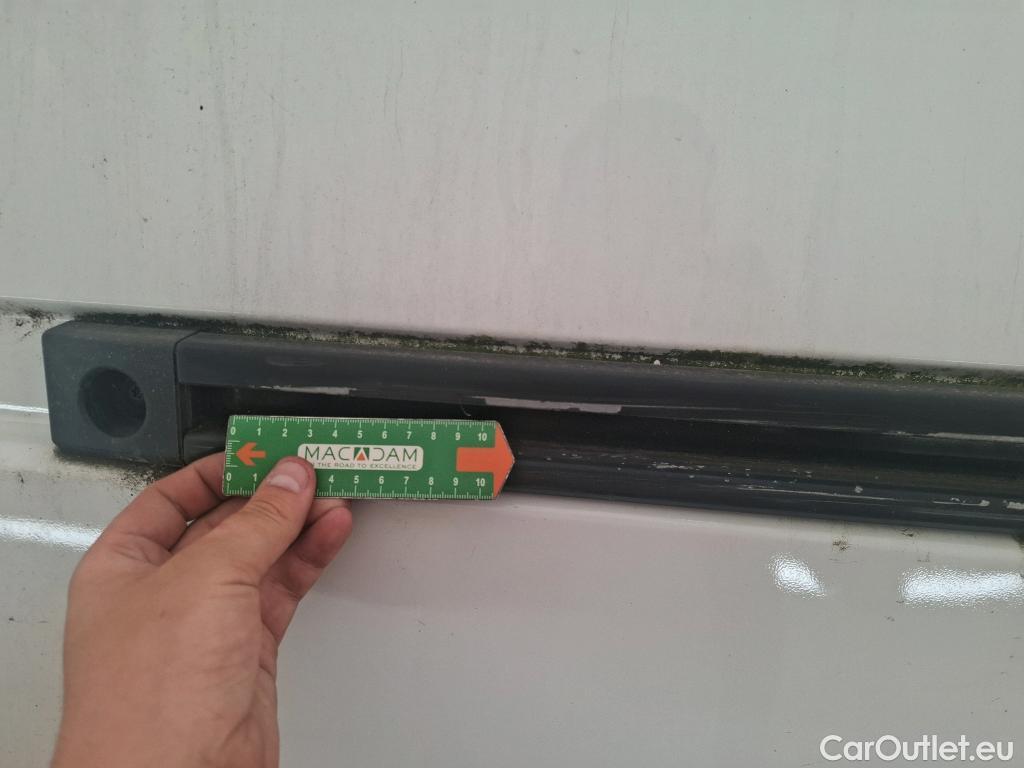  Renault  Master RENAULT  VU 4p Fourgon FG GCf Trac F3500 L3H2 Energy dCi 145 E6 #119